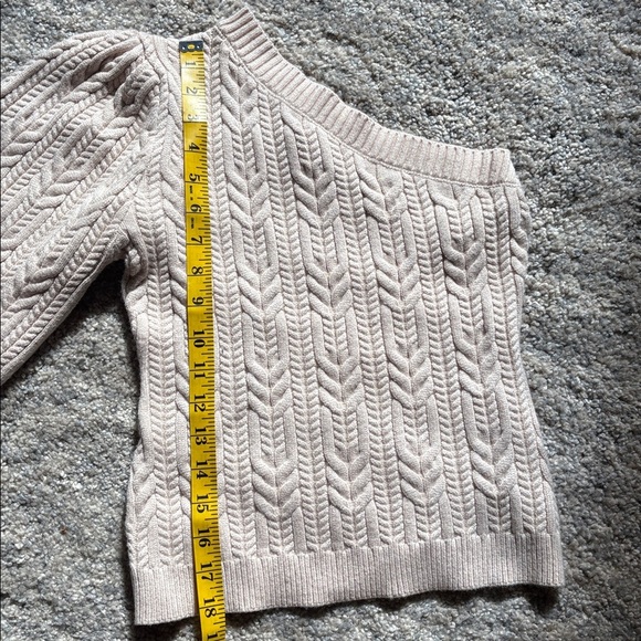 Cream Cable Knit Sweater - Picture 5 of 6